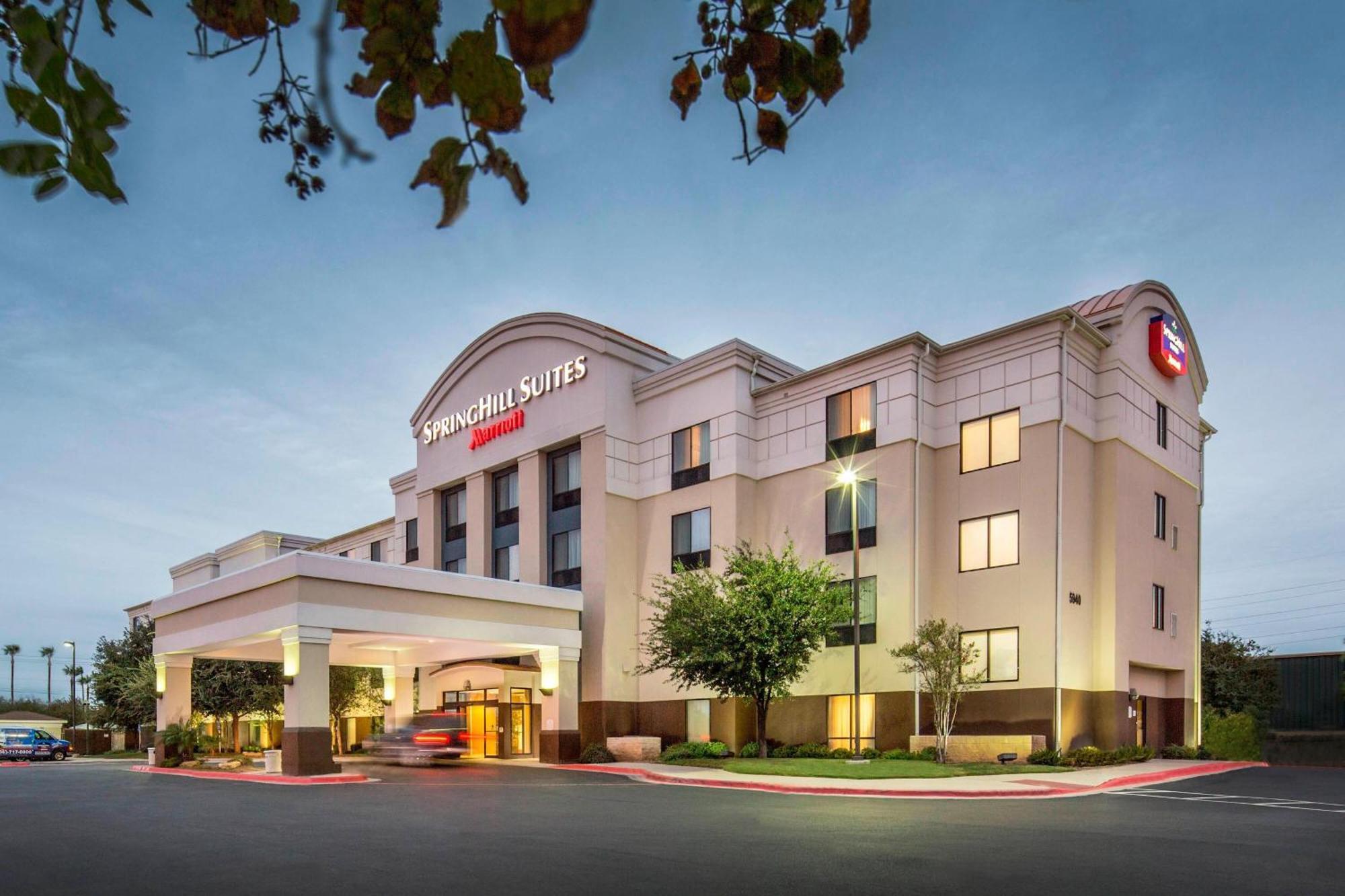 Springhill Suites Laredo Esterno foto